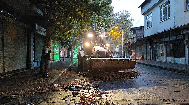 Büyükşehir, Yağış Sonrası Gece Boyunca Sahada Çalışmalarını Sürdürdü